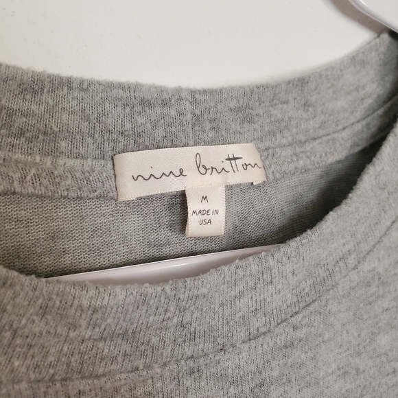 Nine Britton Colorblock Sweater - Picture 2 of 3